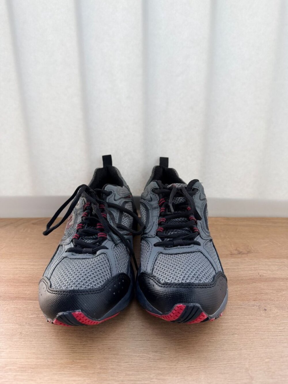 Fila Memory Foam Coolmax Athletic Sneakers Gray Red Men’s Size 9.5 - Picture 4 of 15
